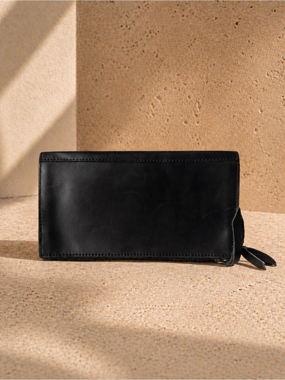 Able Black Leather Zip Wallet 6 Card Slot Travel Organizer